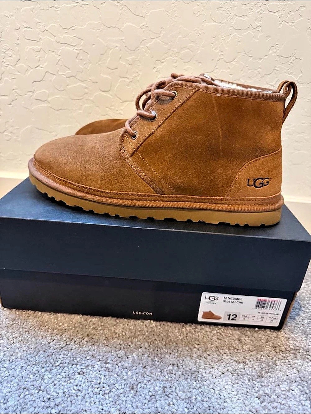 UGG Neumel Brown Lace-Up Boots US 12 Like New